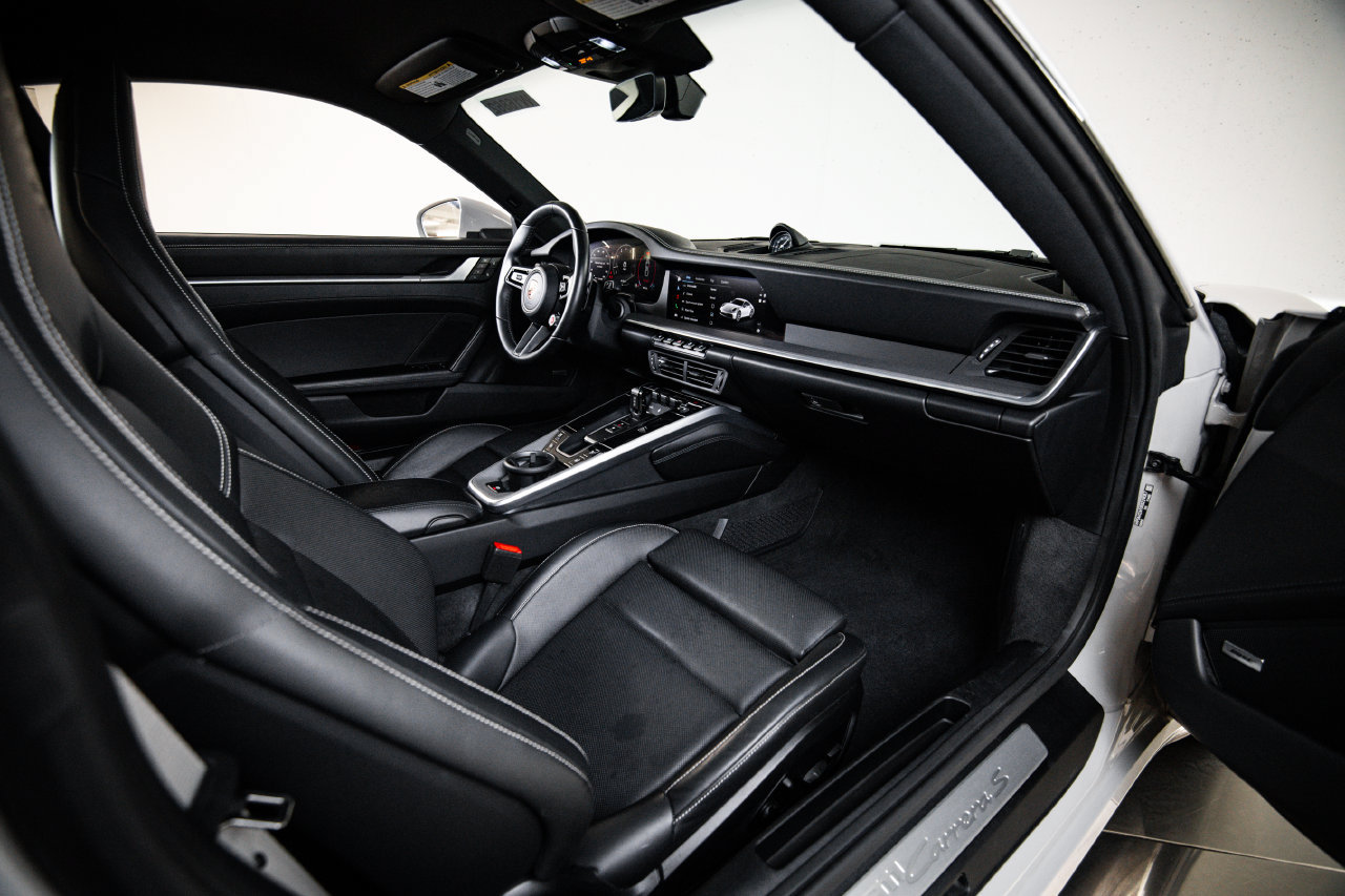 Certified 2025 Porsche 911 Carrera S RWD image 28