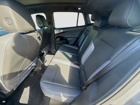Used 2023 Volkswagen ID.4 S image 24