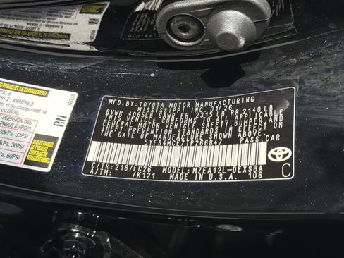 Certified 2026 Toyota Corolla SE FWD image 31