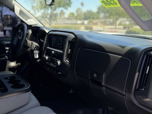 Used 2017 Chevrolet Silverado 2500 W/T RWD image 9