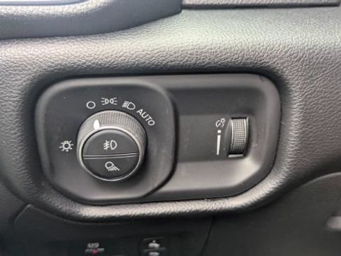 Used 2021 RAM 1500 Big Horn w/ Trailer Tow Group AWD/4WD image 32