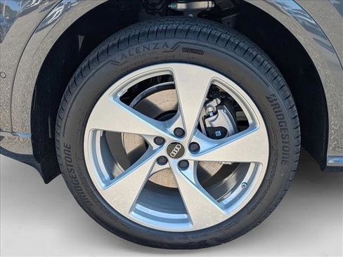 New 2025 Audi Q5 Premium Plus w/ Premium Plus image 9