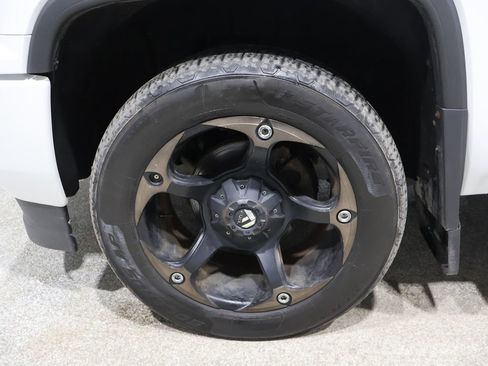 Used 2016 GMC Sierra 1500 4x4 Double Cab image 8