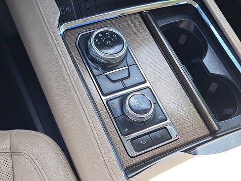 Certified 2022 Ford Expedition Limited image 35