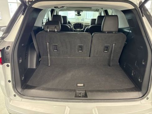 Used 2021 Chevrolet Traverse Premier image 10