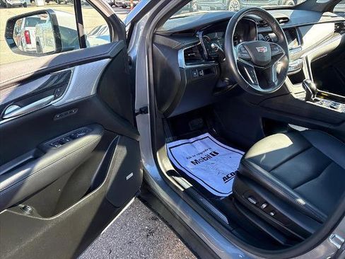 Used 2022 Cadillac XT5 Premium Luxury image 12