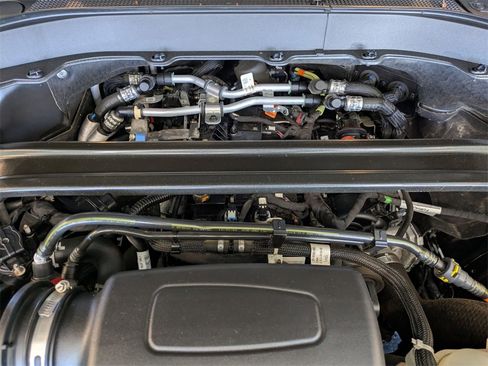 Used 2022 Ford Explorer ST-Line w/ Class IV Trailer Tow Package image 25