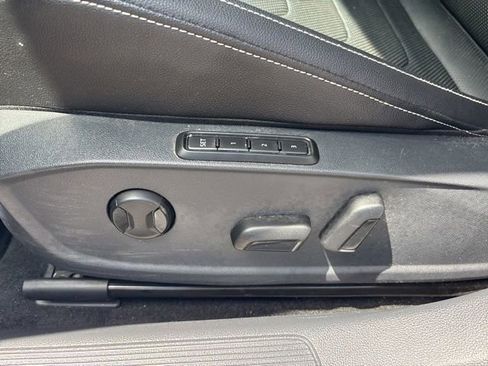 Certified 2022 Volkswagen Jetta SEL FWD image 12