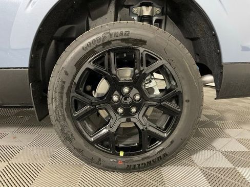 New 2025 Ford Maverick Lariat w/ Black Appearance Package image 10