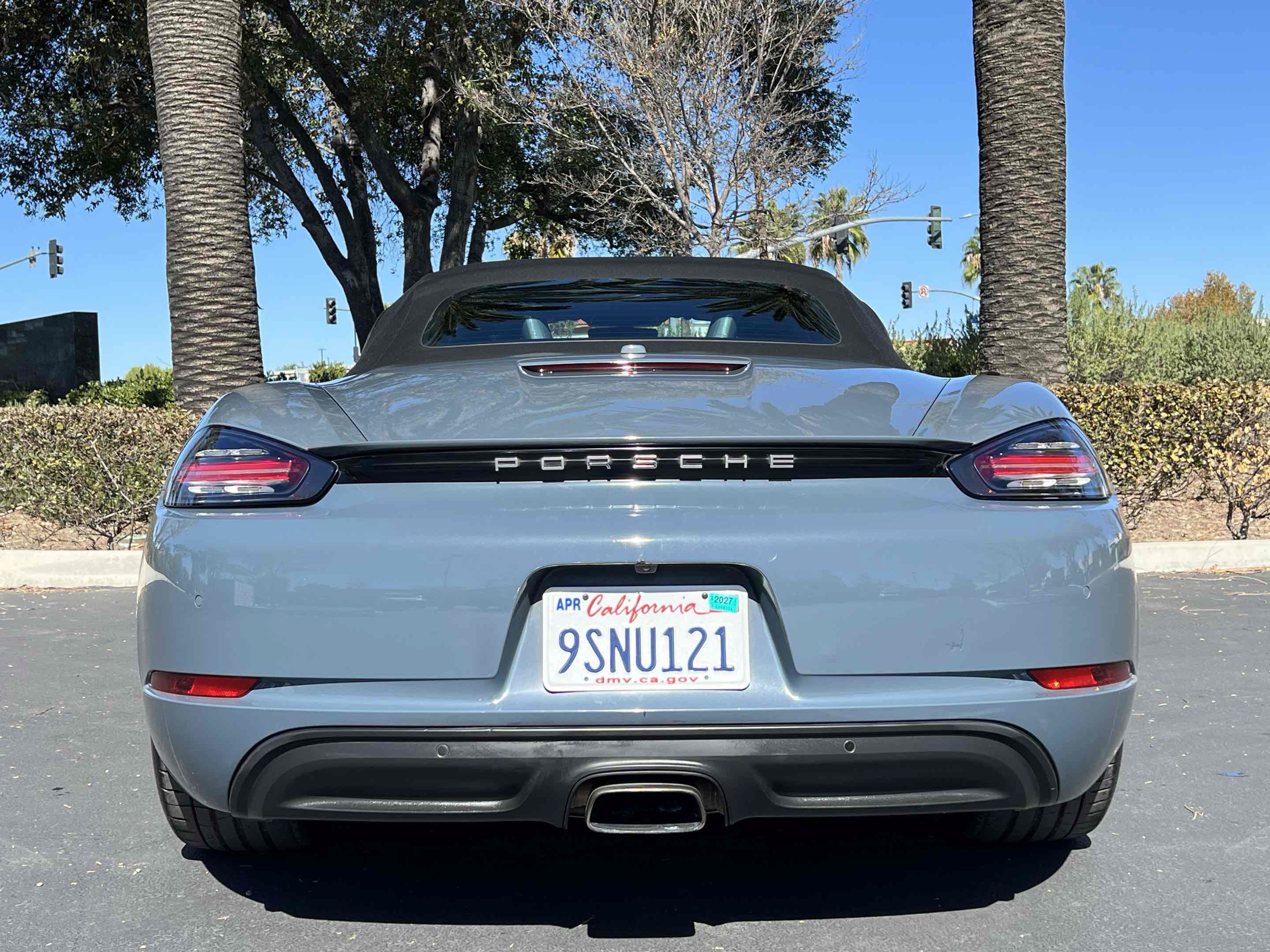 Used 2017 Porsche 718 Boxster RWD image 21