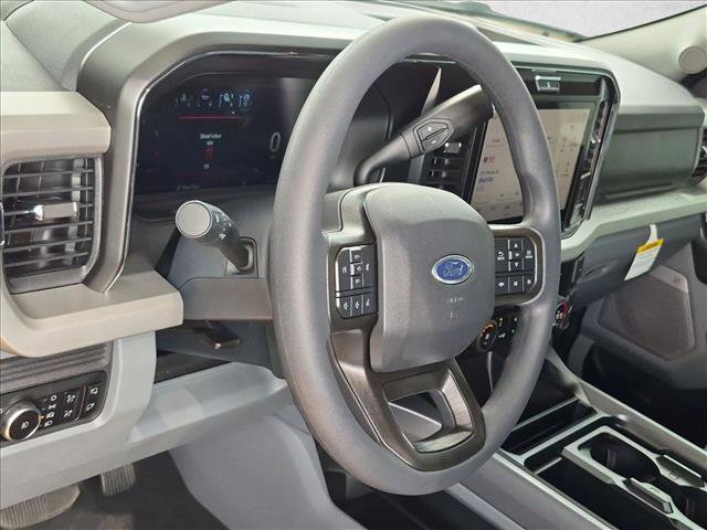 New 2026 Ford F250 XLT w/ XLT Premium Package AWD/4WD image 3