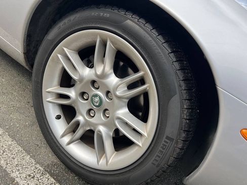 Used 2001 Jaguar XK8 Coupe RWD image 30
