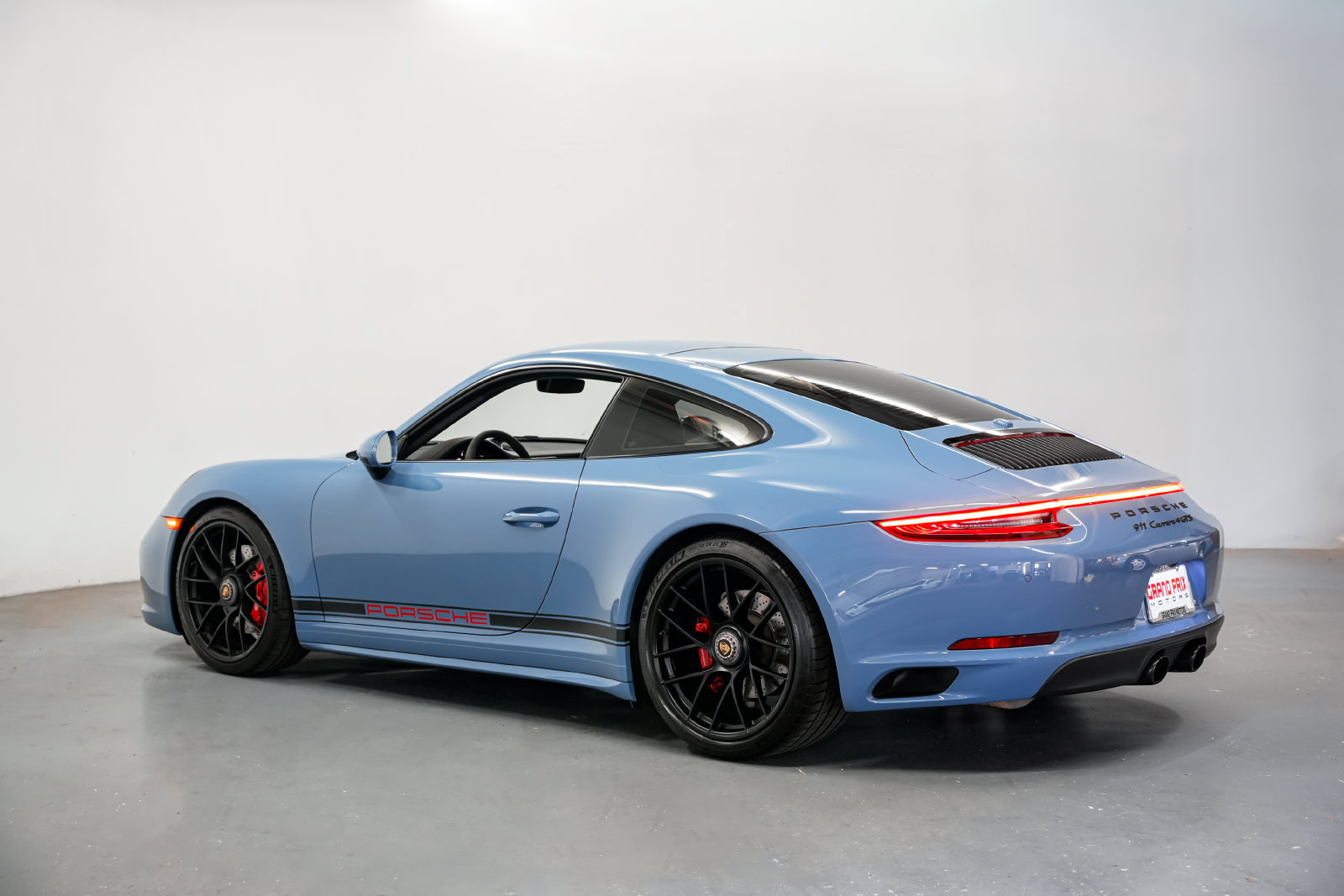 Used 2019 Porsche 911 Carrera 4 GTS AWD/4WD image 9