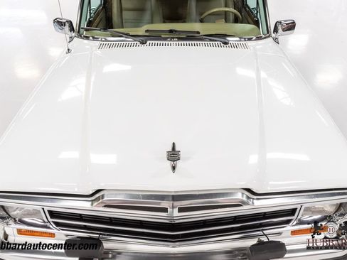 Used 1991 Jeep Grand Wagoneer 4dr Wagon 4WD image 30