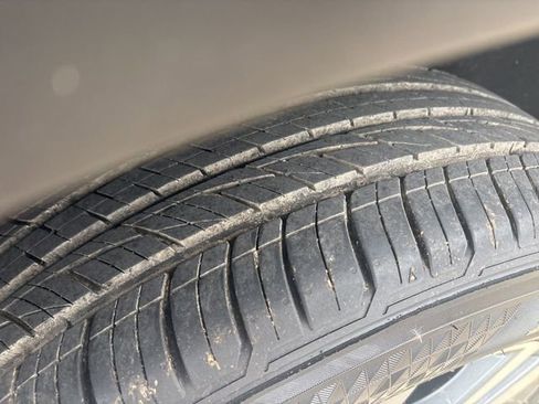 Certified 2024 Nissan Pathfinder SL image 10