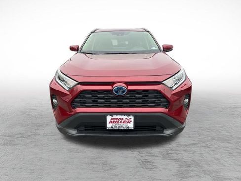 Used 2019 Toyota RAV4 XLE image 2