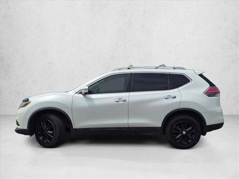 Used 2016 Nissan Rogue SV w/ SV Premium Package AWD/4WD image 8
