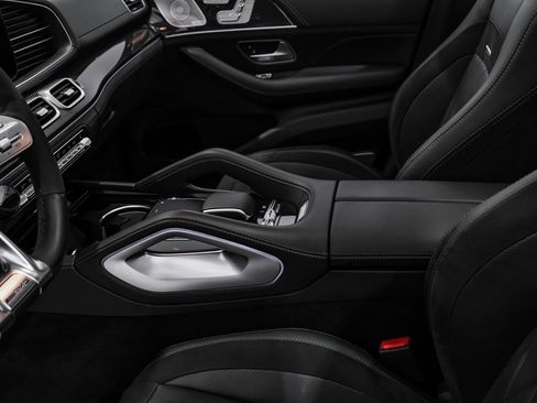 Used 2023 Mercedes-Benz GLS 63 AMG 4MATIC image 25