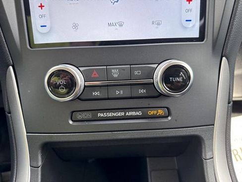 New 2024 Ford Edge SE image 18