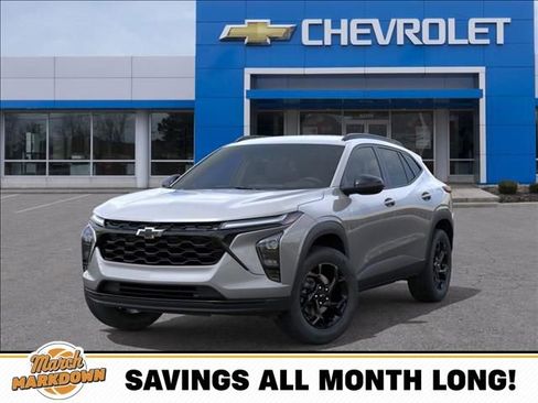 New 2026 Chevrolet Trax LT w/ Driver Confidence Package image 6