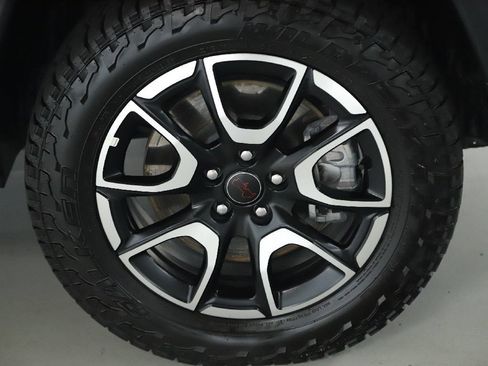 Used 2025 Jeep Compass Trailhawk AWD/4WD image 10