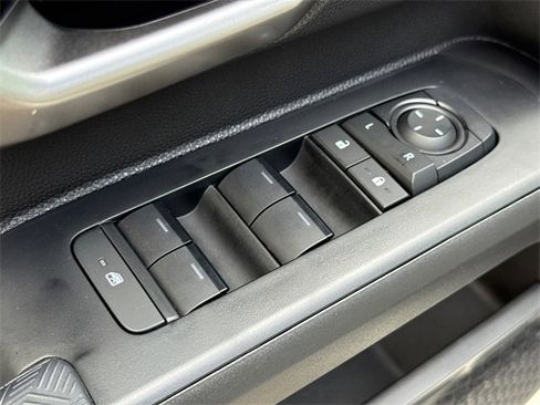 Used 2025 Toyota Tacoma Limited image 19