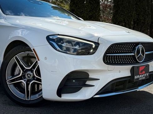 Used 2022 Mercedes-Benz E 350 Sedan w/ Driver Assistance Package image 5