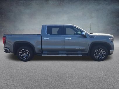 New 2026 GMC Sierra 1500 SLT w/ SLT Premium Package