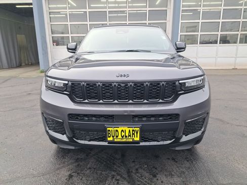 New 2025 Jeep Grand Cherokee L Limited w/ Luxury Tech Group II AWD/4WD image 8