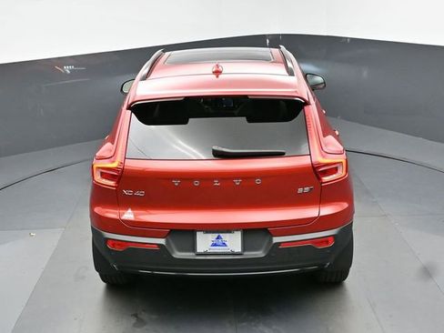 Used 2023 Volvo XC40 B5 Plus w/ Protection Package Premier image 38