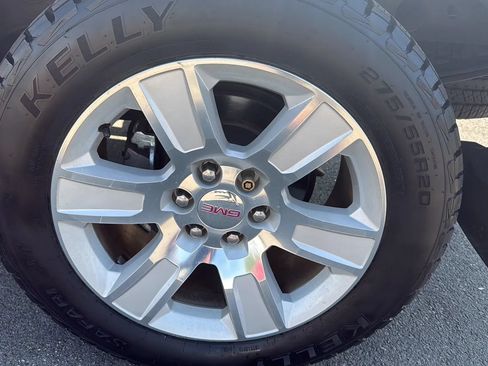 Used 2015 GMC Sierra 1500 SLT w/ Suspension Package, Off-Road AWD/4WD image 6
