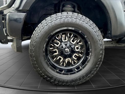 Used 2019 Ford F350 Platinum AWD/4WD image 8