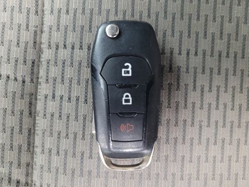 Used 2017 Ford F150 XLT RWD image 32