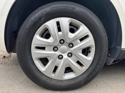 Used 2017 Dodge Journey SE w/ Flexible Seating Group image 7