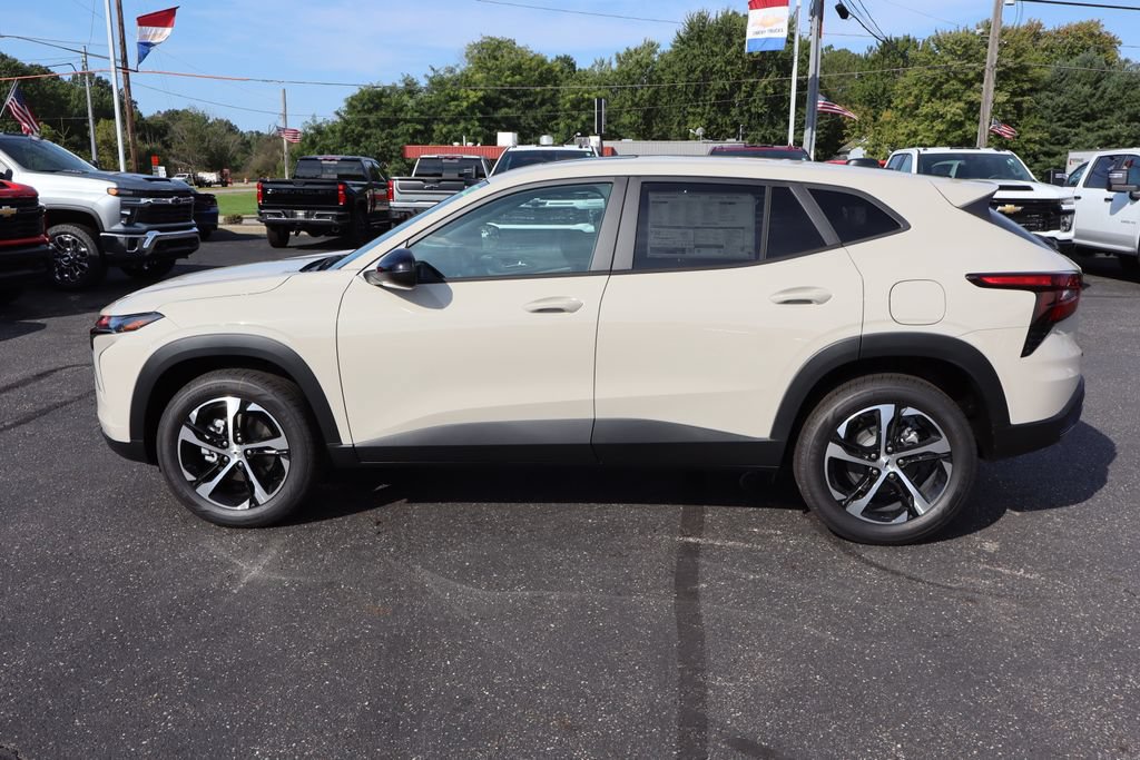 New 2026 Chevrolet Trax RS w/ Sunroof Package FWD image 22