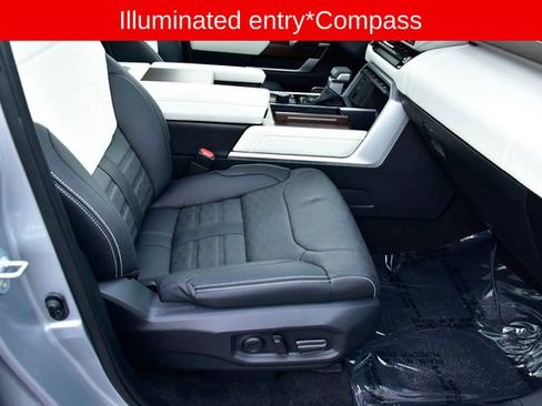 Used 2024 Toyota Sequoia Capstone image 13