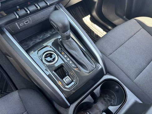 Used 2025 Chevrolet Colorado W/T AWD/4WD image 27