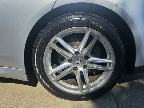 Used 2016 Porsche Panamera 4 w/ Premium Package Plus image 14