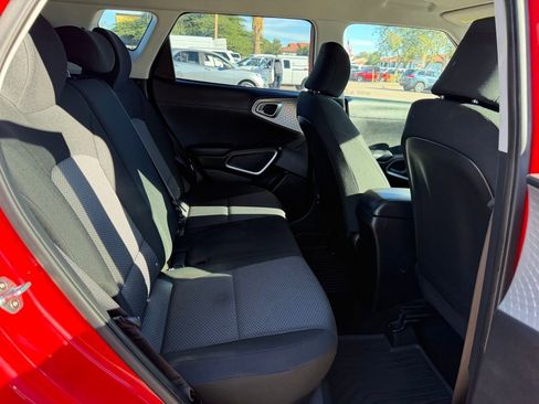 Used 2020 Kia Soul LX image 15