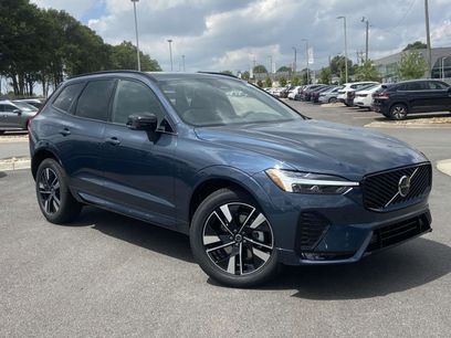 New 2026 Volvo XC60 B5 Core w/ Climate Package