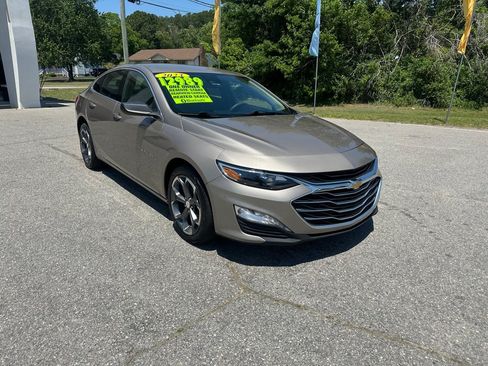 Used 2023 Chevrolet Malibu LT w/ Driver Confidence Package FWD image 7