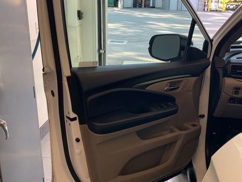 Used 2018 Honda Pilot EX-L image 6