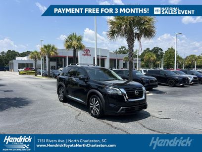 Used 2024 Nissan Pathfinder Platinum w/ Cargo Package