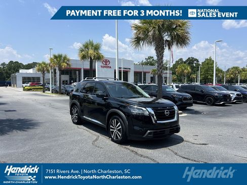 Used 2024 Nissan Pathfinder Platinum w/ Cargo Package AWD/4WD image 1