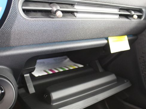 Used 2025 MINI Cooper S image 31