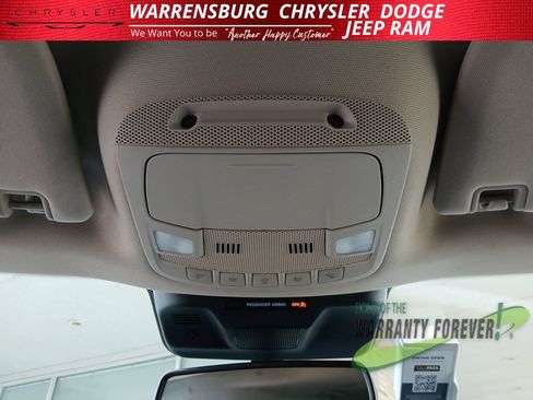 Used 2024 Ford Expedition XLT image 29