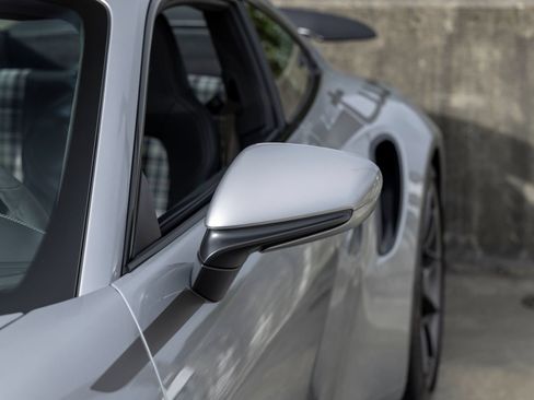 Certified 2025 Porsche 911 Turbo AWD/4WD image 18