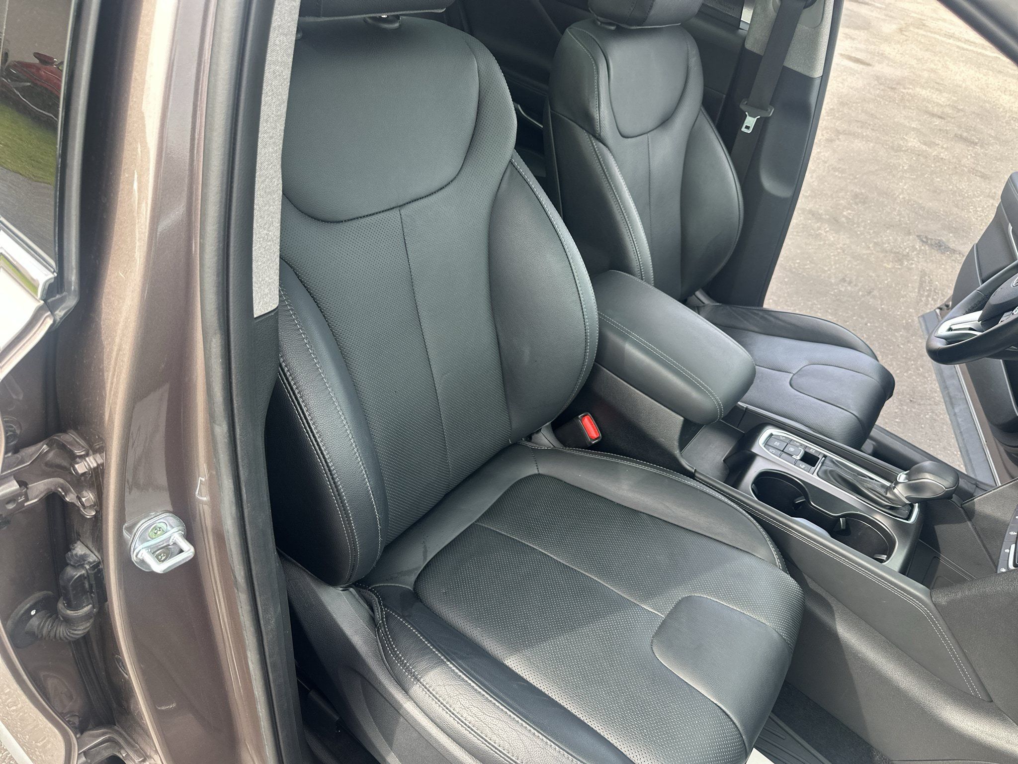Used 2019 Hyundai Santa Fe AWD image 24