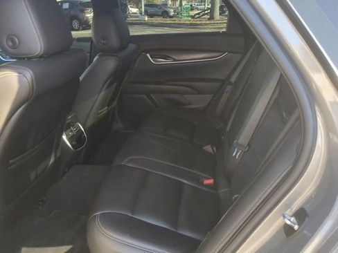 Used 2018 Cadillac XTS Luxury image 12