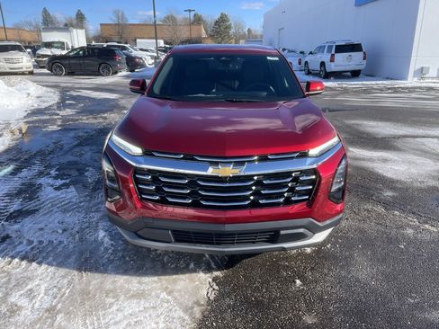New 2026 Chevrolet Equinox LT w/ Convenience Package II image 2